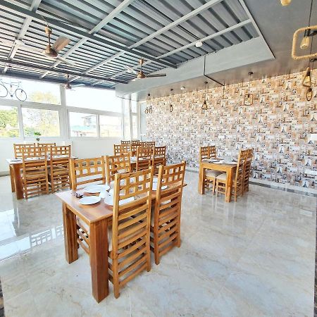 Hotel The Park Residency Dehradun Exterior foto