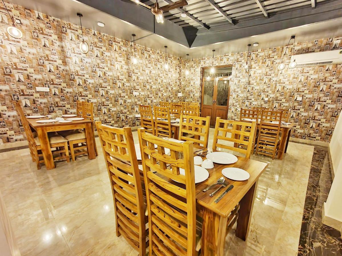 Hotel The Park Residency Dehradun Exterior foto