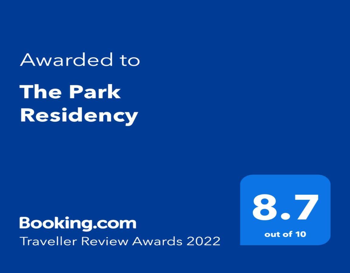 Hotel The Park Residency Dehradun Exterior foto